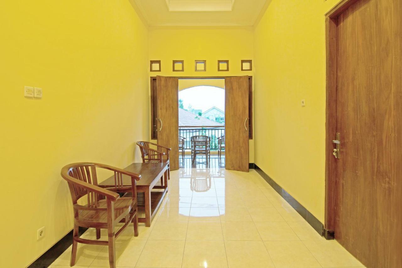 Oyo 931 Dara Dewi Homestay Yogyakarta Eksteriør billede